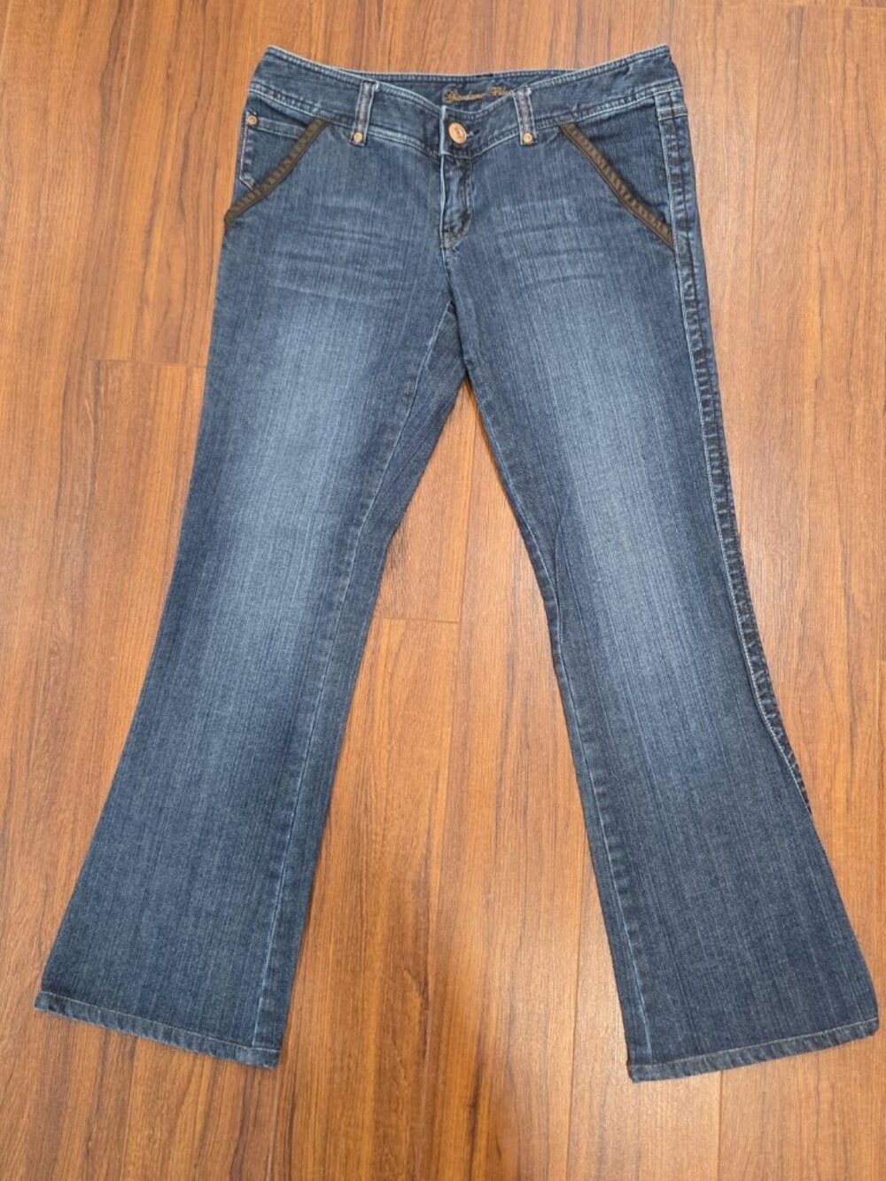 Giordano Blues Super Low Rise Bootcut Womens Jeans Faux Leather Trim Y2K Western